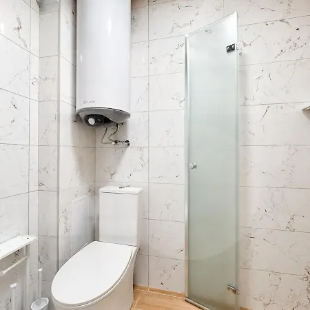 1br Golden Urban Retreat With Parking Варна